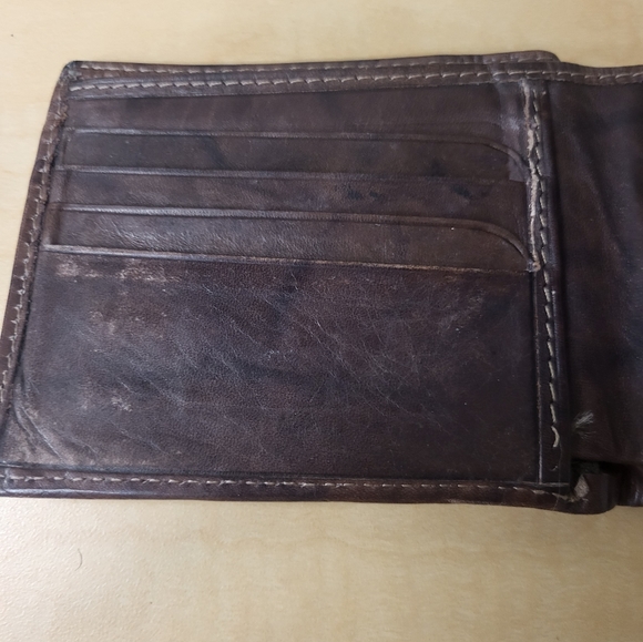 2x FOSSIL Leather Wallets - Picture 15 of 15